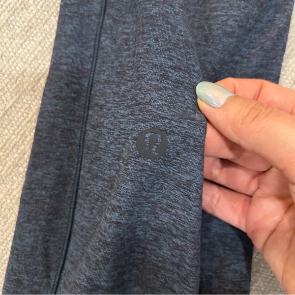 Lululemon Ready to Rulu Women’s Joggers In Heathered Navy like new - Picture 9 of 9